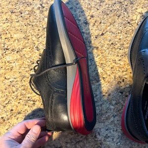 Elegant Black and Red Men's Oxfords
